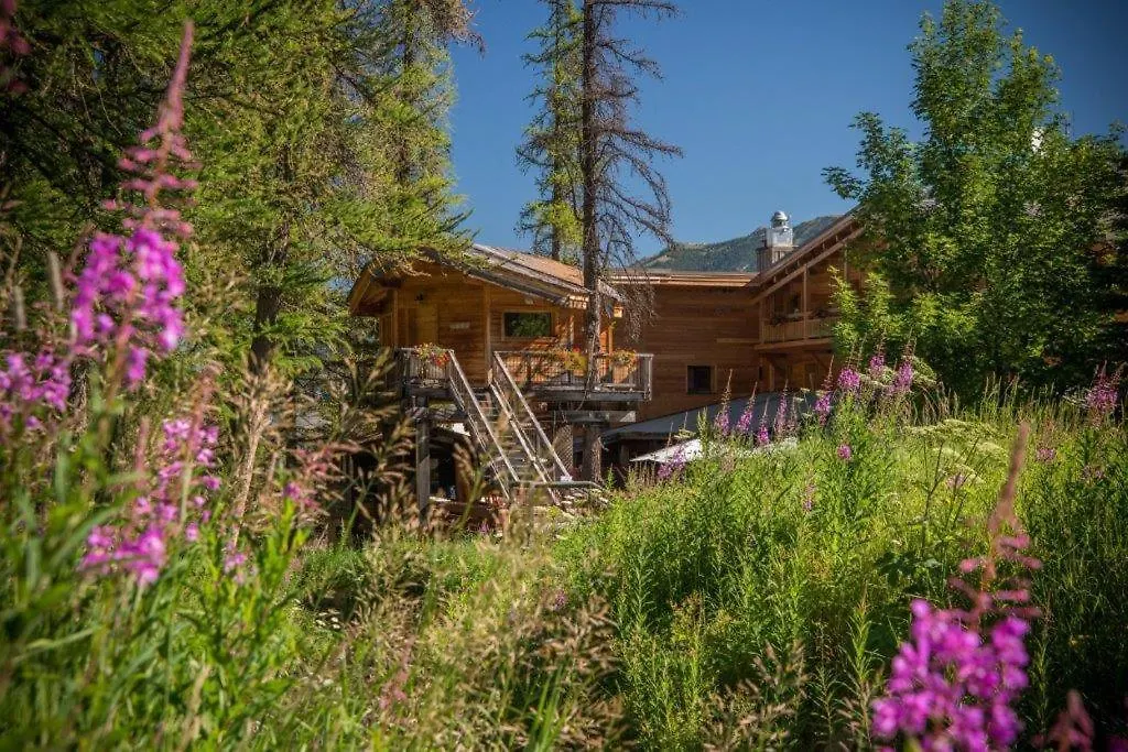 ***  Hotel & Restaurant Les Escondus Vars  France