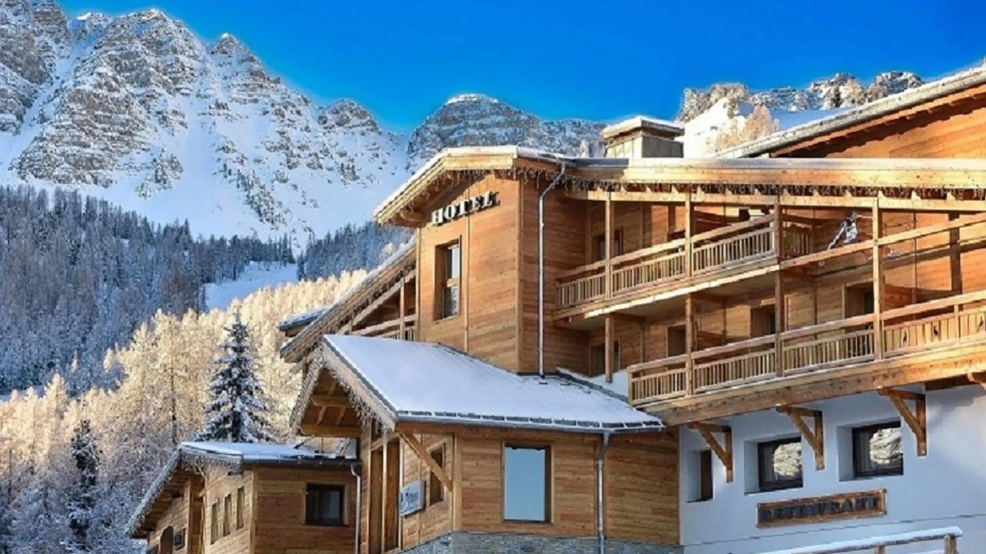 Hotel & Restaurant Les Escondus Vars  3*, Vars (Hautes-Alpes)