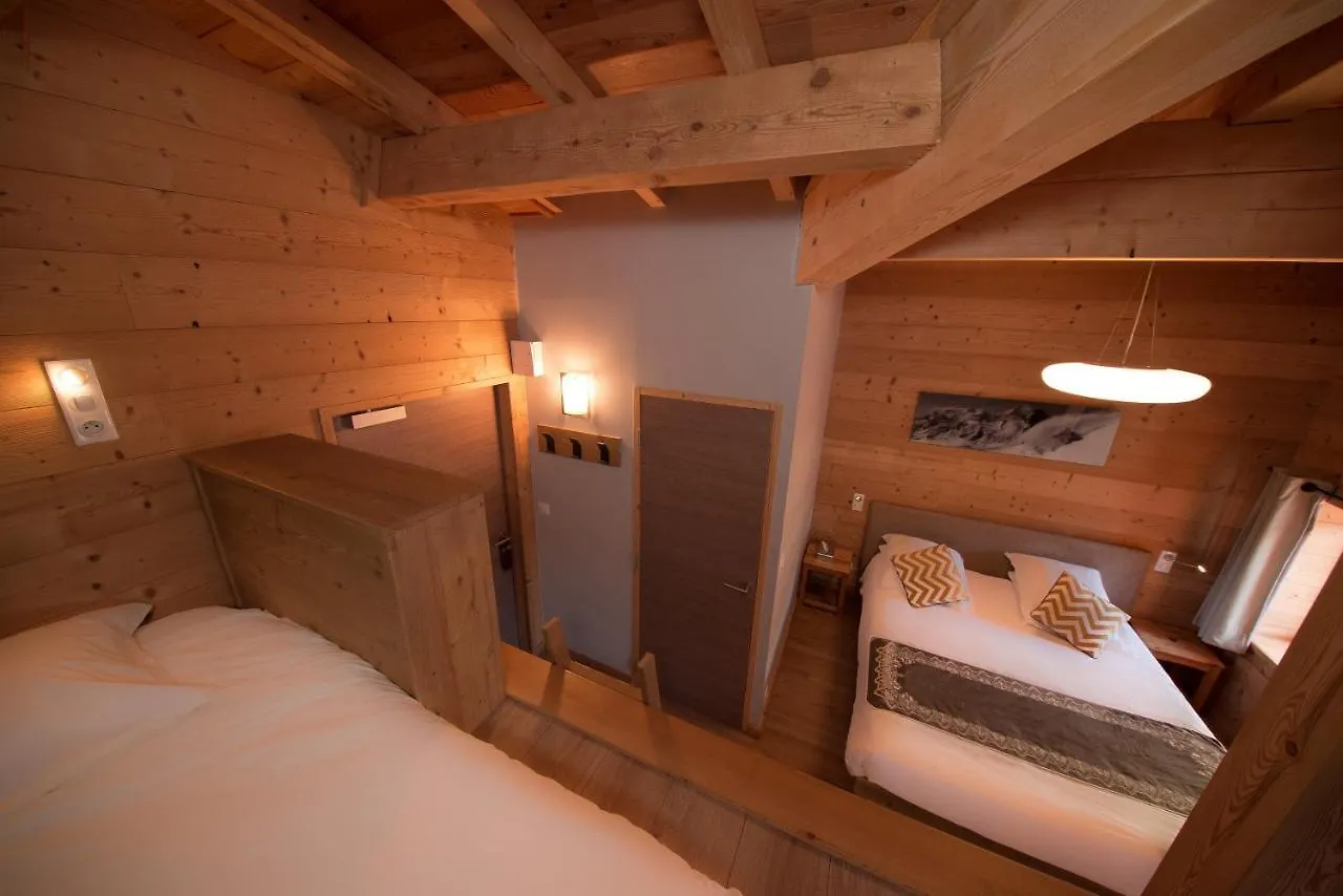 Hotel & Restaurant Les Escondus Vars  3*, Vars (Hautes-Alpes) France
